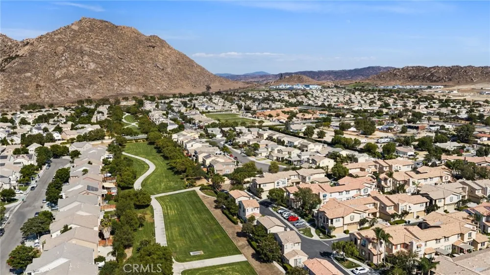 3938 Barbury Palms Perris, CA 92571