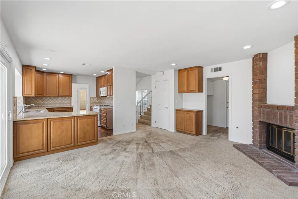 26060 Sombras Court Valencia, CA 91355
