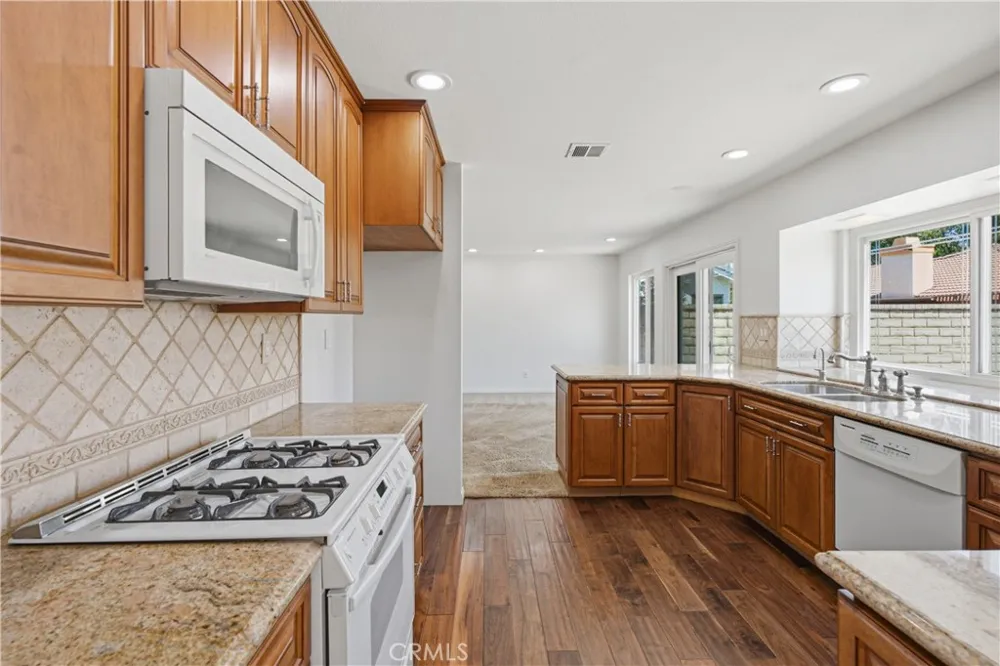 26060 Sombras Court Valencia, CA 91355