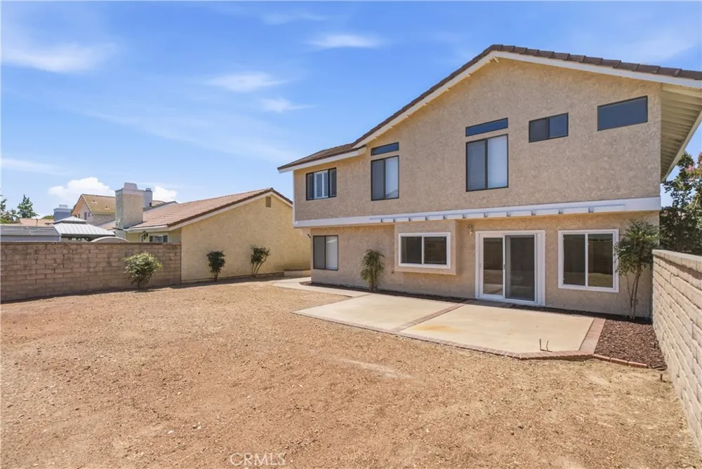 26060 Sombras Court Valencia, CA 91355