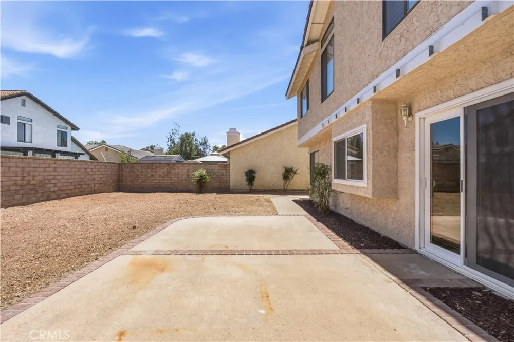 26060 Sombras Court Valencia, CA 91355