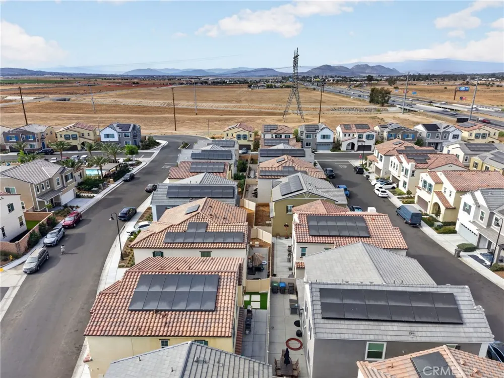 26594 Bonneau Menifee, CA 92585