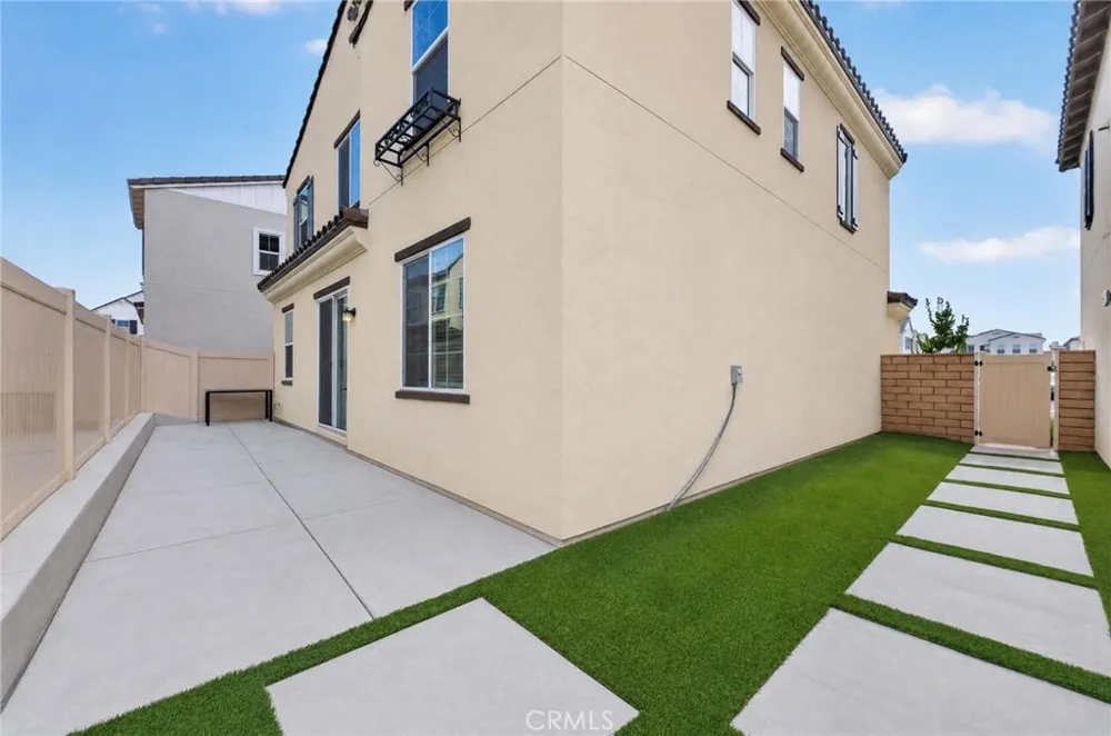 26594 Bonneau Menifee, CA 92585