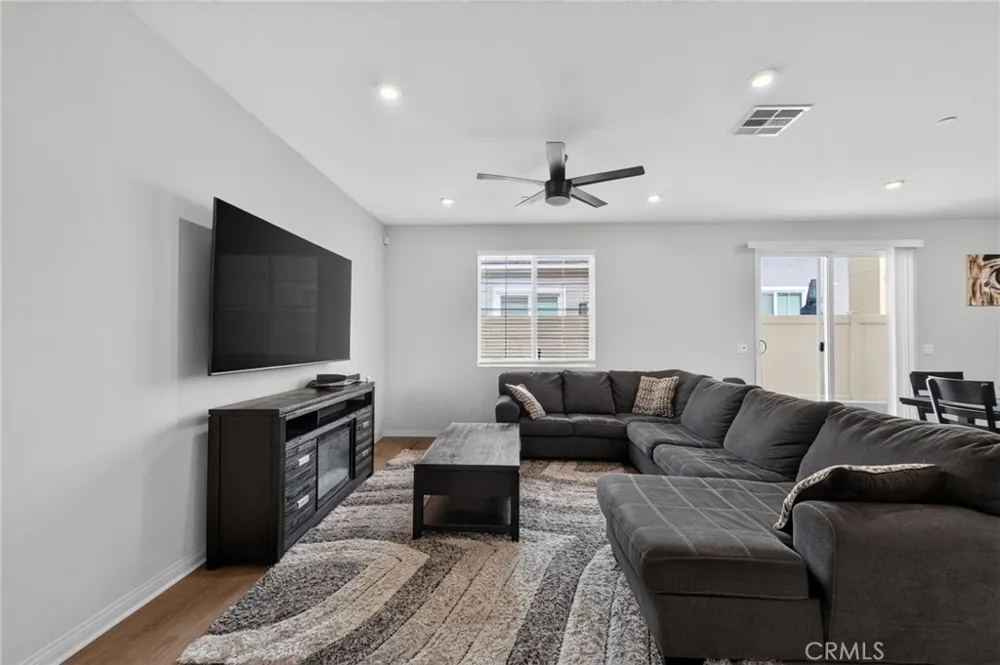 26594 Bonneau Menifee, CA 92585