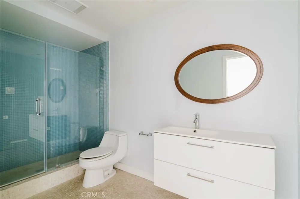5333 Zelzah Avenue #203 Encino, CA 91316