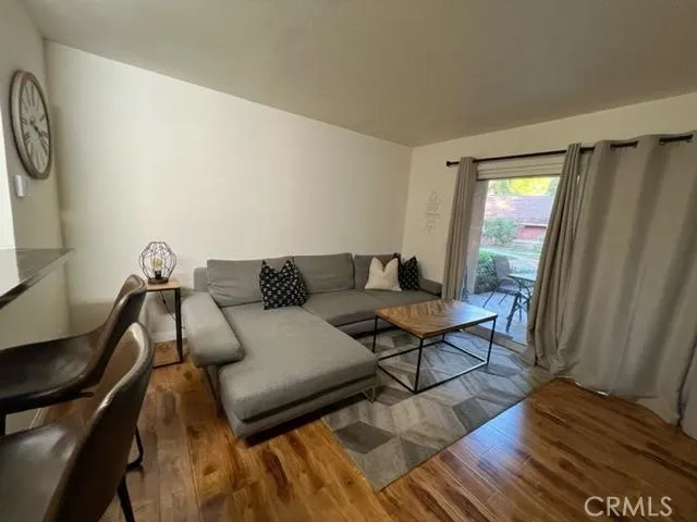 7120 Carlson Circle #284 Canoga Park, CA 91303