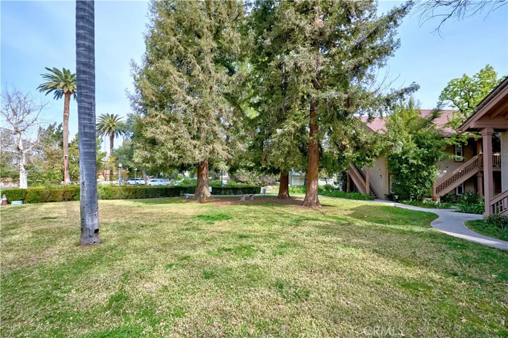 7120 Carlson Circle #284 Canoga Park, CA 91303
