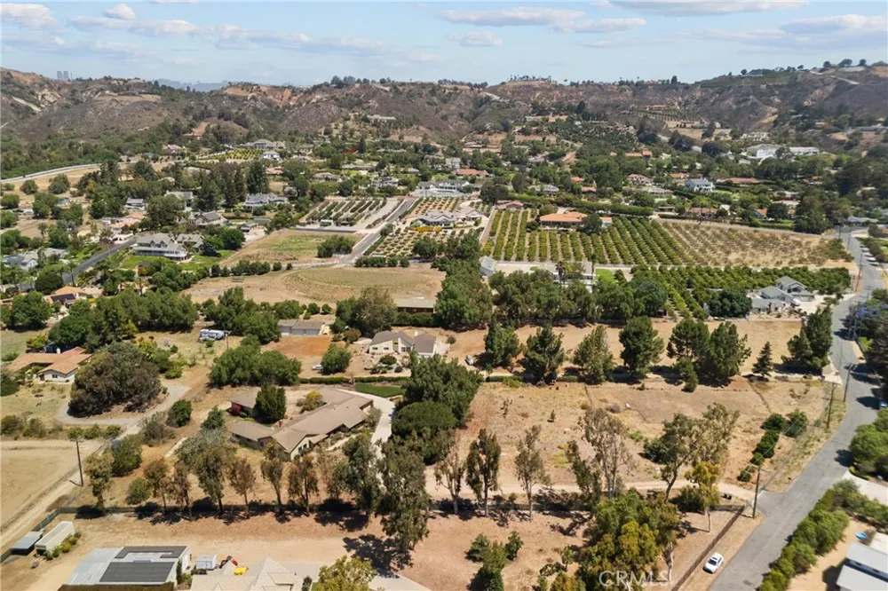 2425 Duval Road Santa Rosa, CA 93012