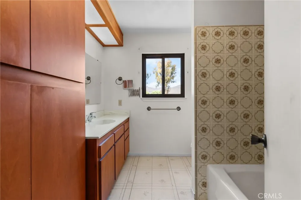 2425 Duval Road Santa Rosa, CA 93012