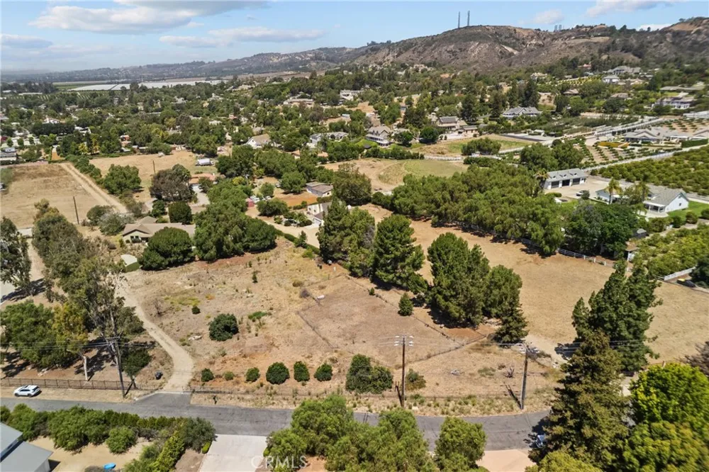 2425 Duval Road Santa Rosa, CA 93012