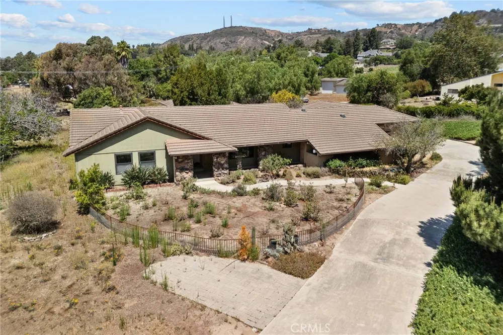 2425 Duval Road Santa Rosa, CA 93012