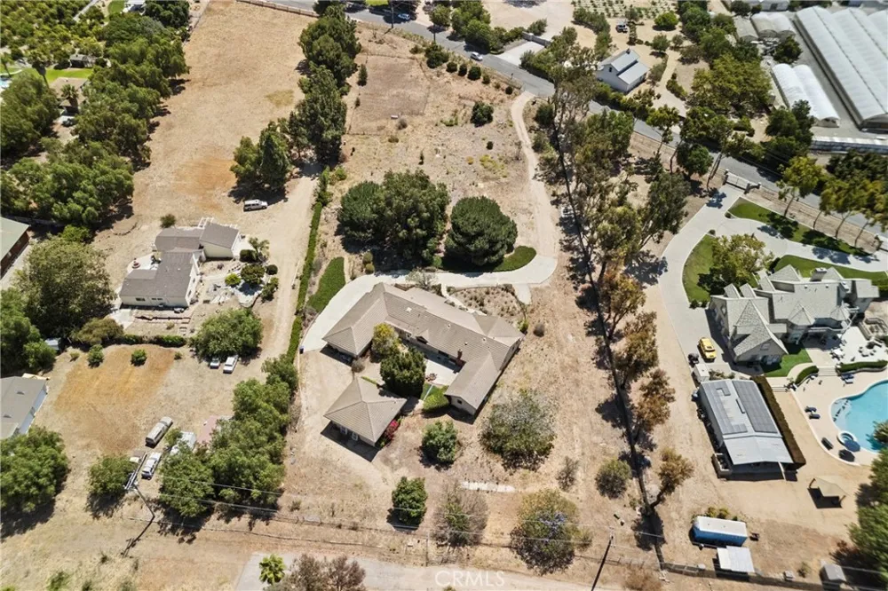 2425 Duval Road Santa Rosa, CA 93012
