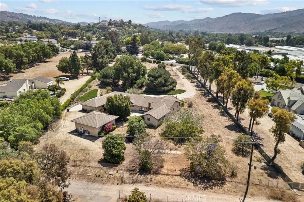 2425 Duval Road Santa Rosa, CA 93012