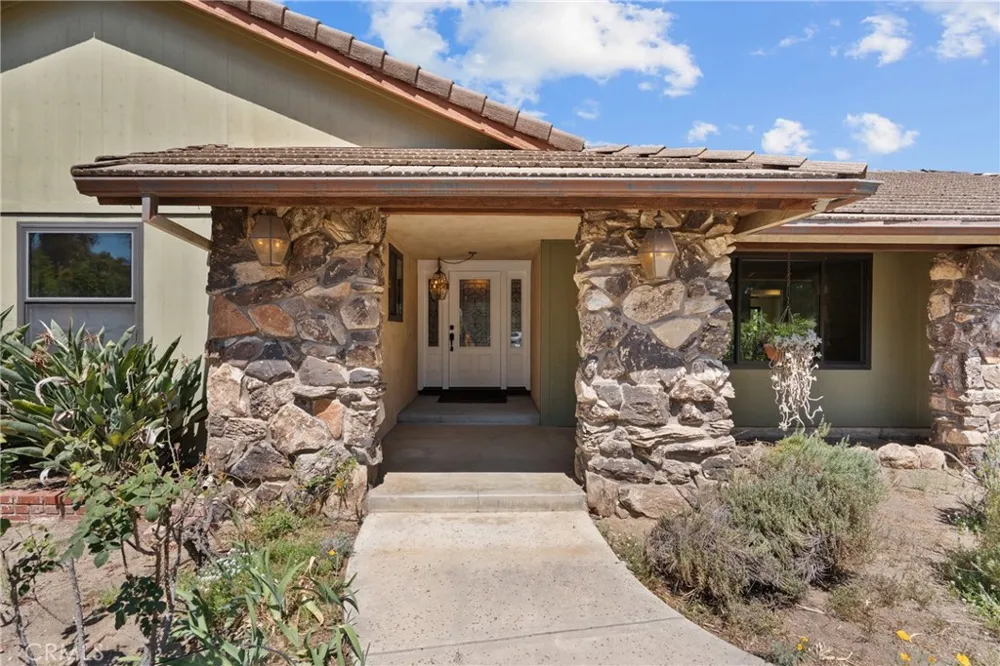 2425 Duval Road Santa Rosa, CA 93012