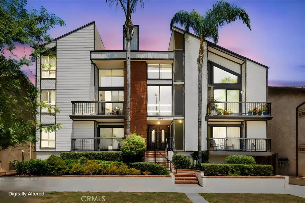 14159 Riverside Drive #103 Sherman Oaks, CA 91423