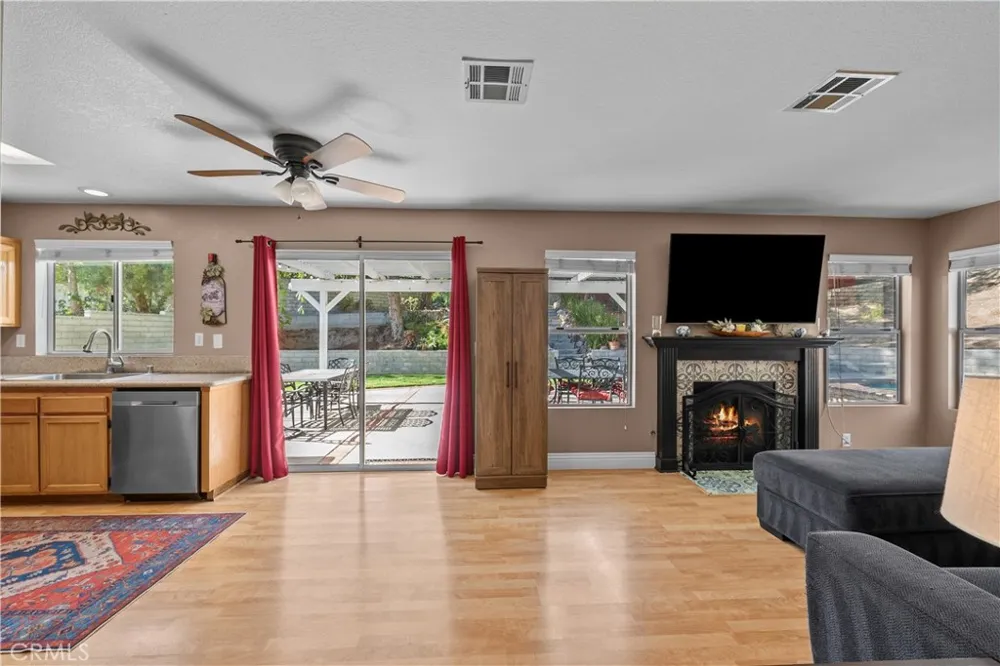 14651 Laurel Court Canyon Country, CA 91387