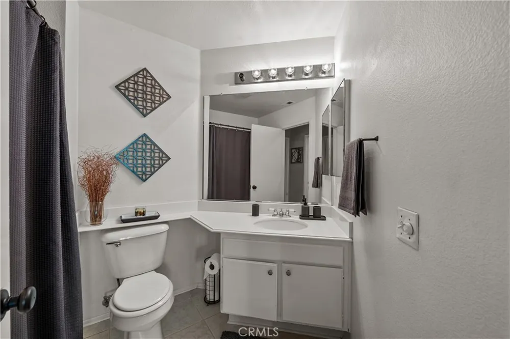 14651 Laurel Court Canyon Country, CA 91387