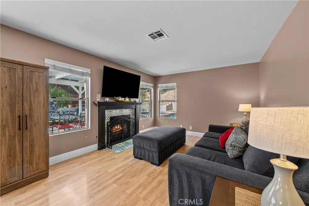 14651 Laurel Court Canyon Country, CA 91387