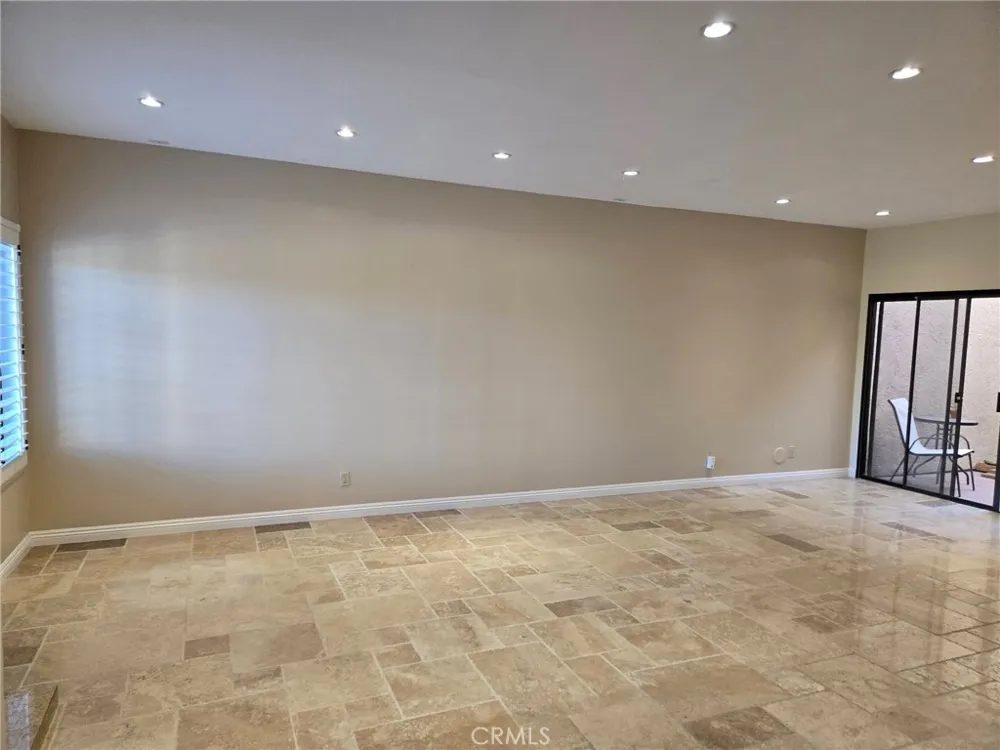 236 Country Club Drive #B Simi Valley, CA 93065