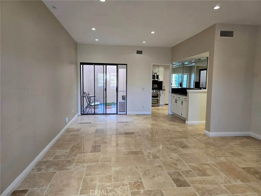 236 Country Club Drive #B Simi Valley, CA 93065