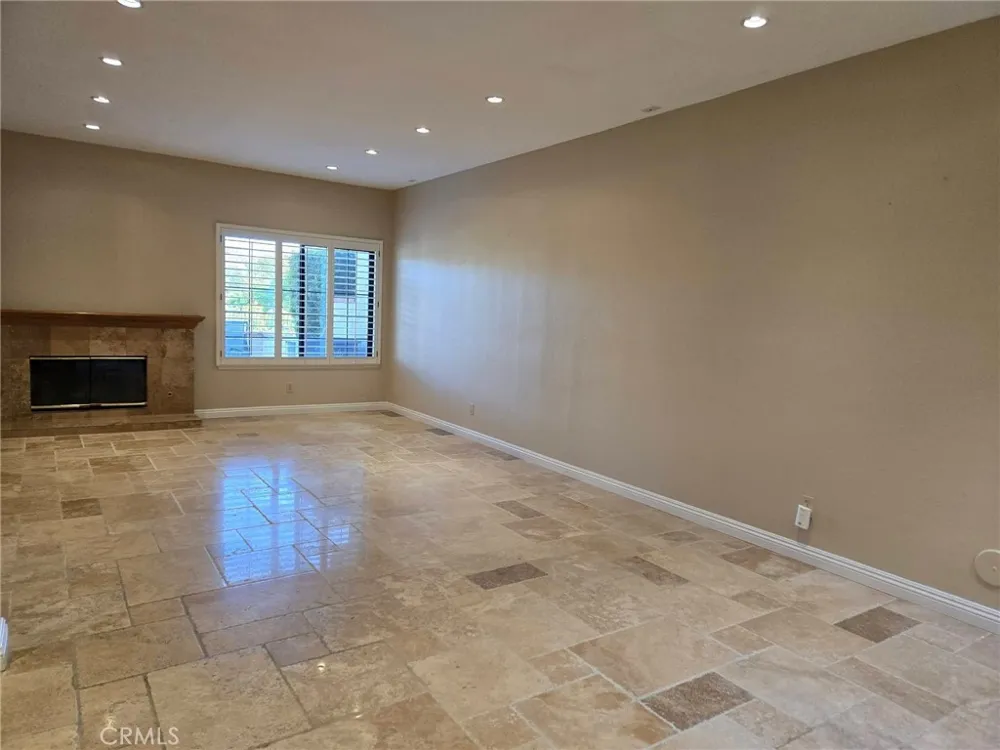 236 Country Club Drive #B Simi Valley, CA 93065