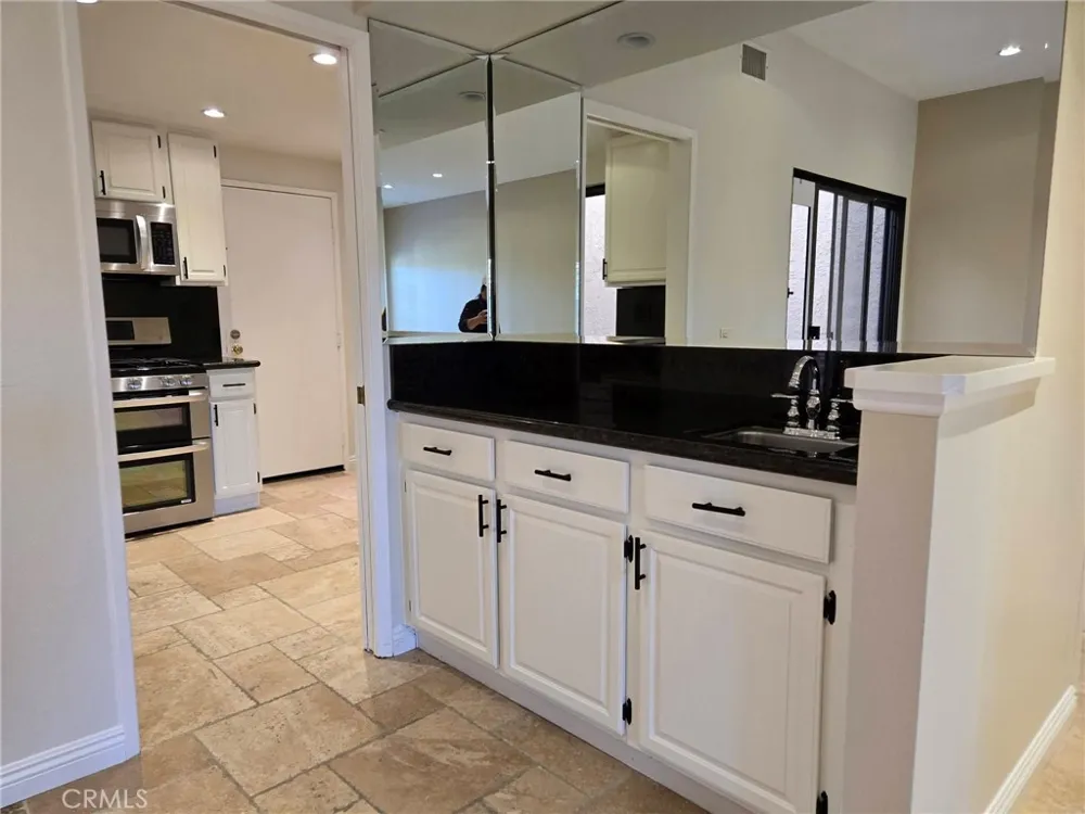 236 Country Club Drive #B Simi Valley, CA 93065