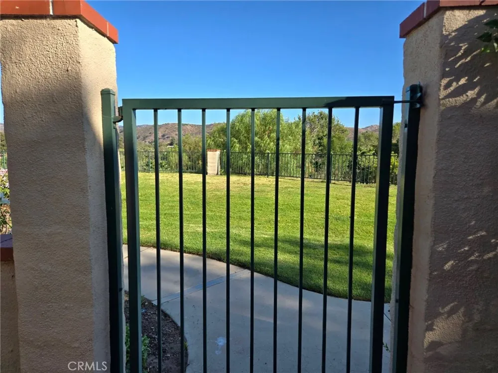 236 Country Club Drive #B Simi Valley, CA 93065