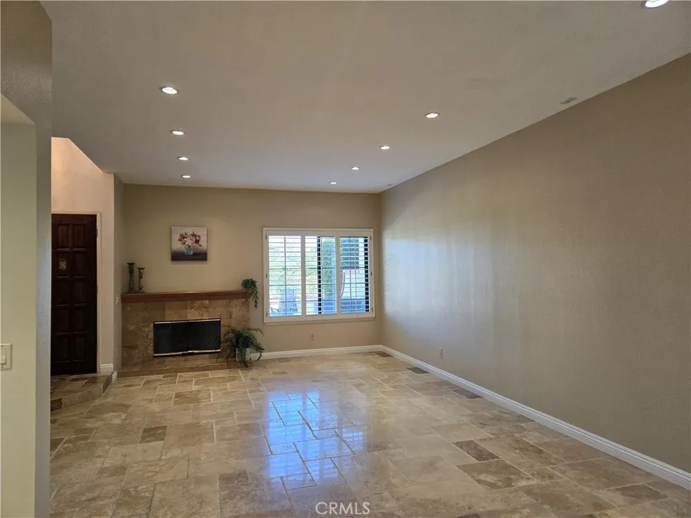 236 Country Club Drive #B Simi Valley, CA 93065