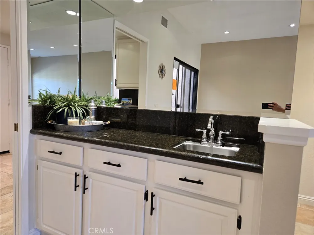 236 Country Club Drive #B Simi Valley, CA 93065