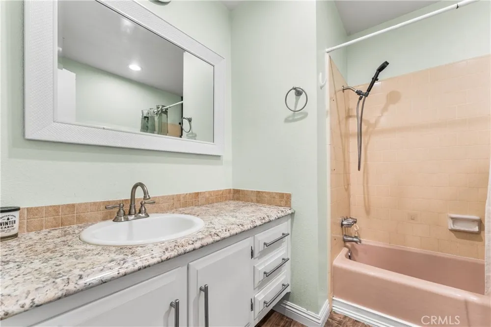 45228 Lorimer Avenue Lancaster, CA 93534