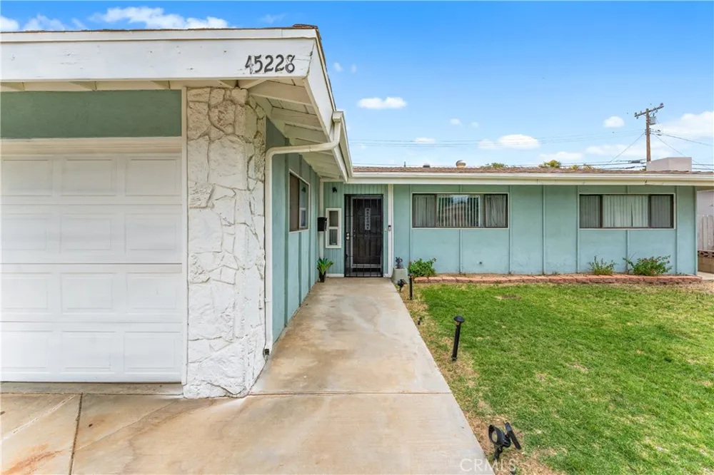 45228 Lorimer Avenue Lancaster, CA 93534