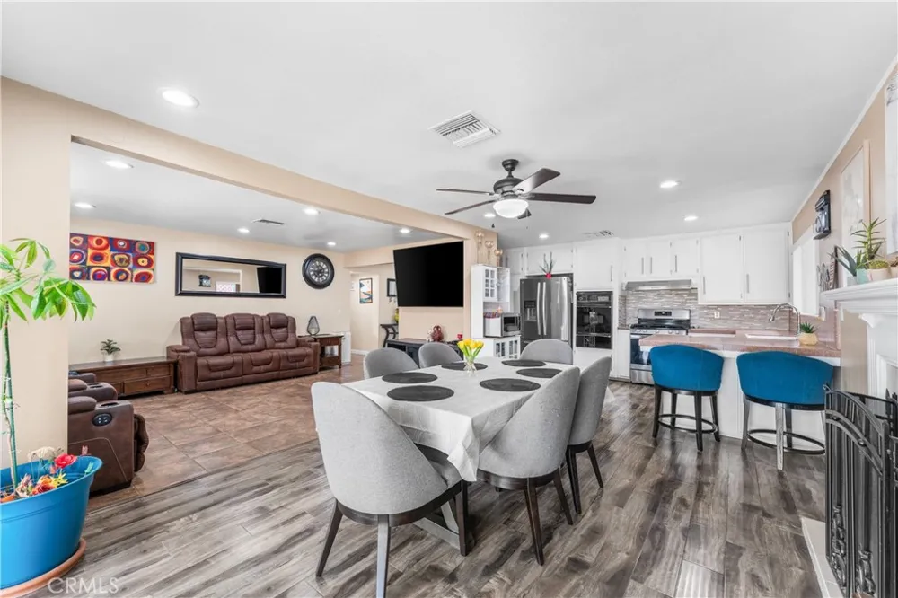 45228 Lorimer Avenue Lancaster, CA 93534