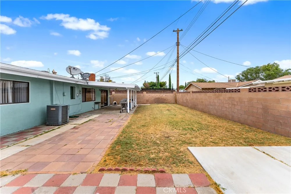 45228 Lorimer Avenue Lancaster, CA 93534