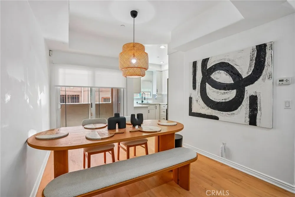 1536 Hi Point Street #103 Los Angeles, CA 90035