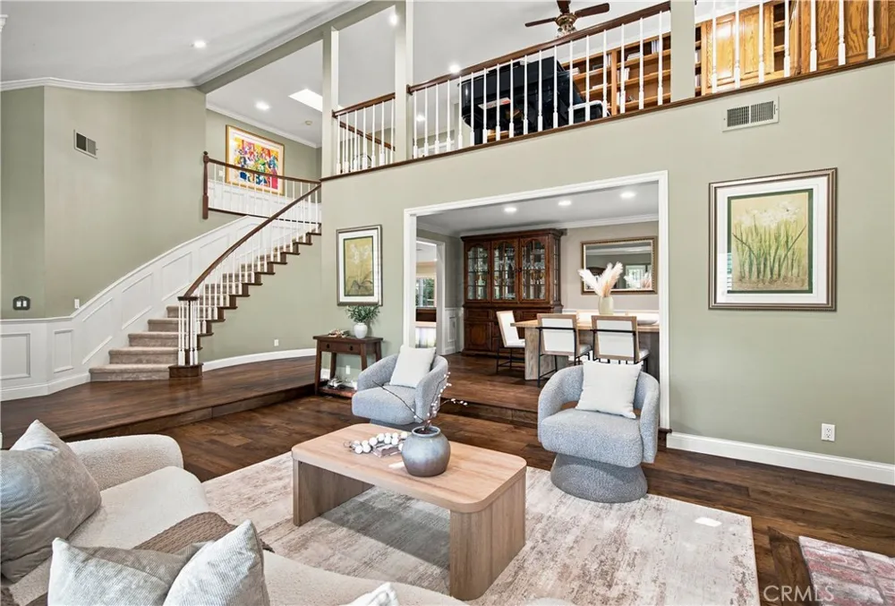 30220 Walford Court Agoura Hills, CA 91301