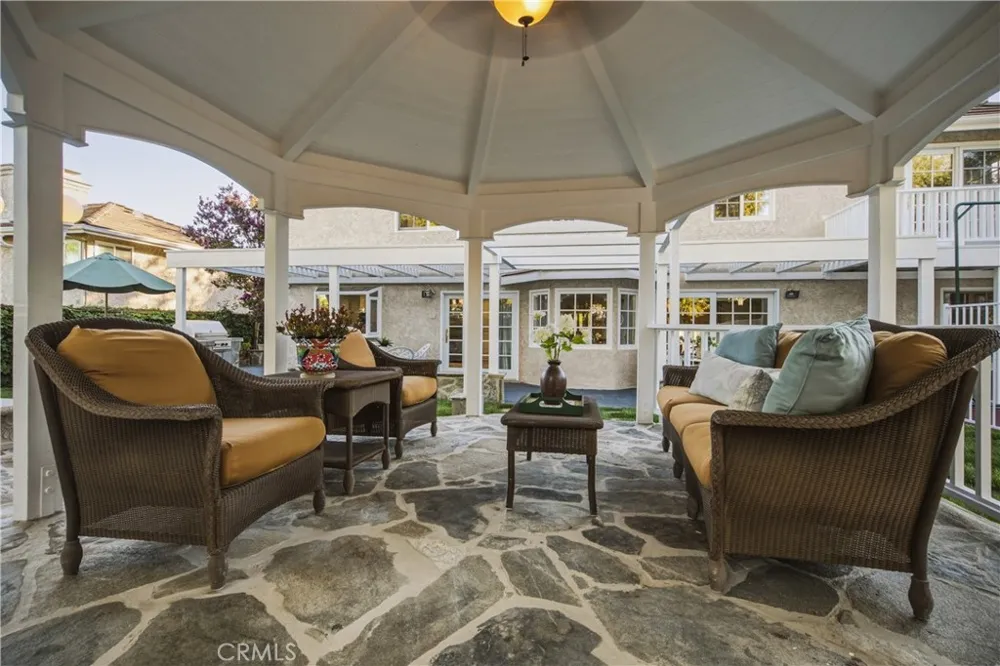 30220 Walford Court Agoura Hills, CA 91301