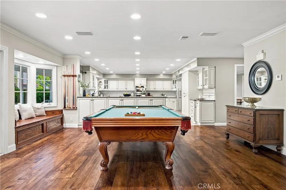 30220 Walford Court Agoura Hills, CA 91301