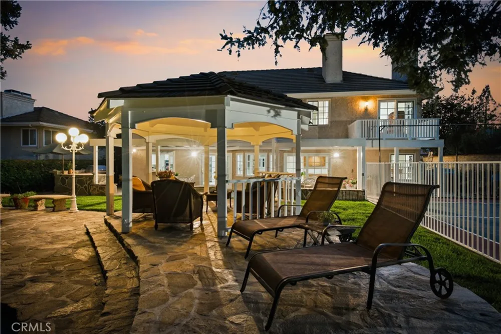30220 Walford Court Agoura Hills, CA 91301