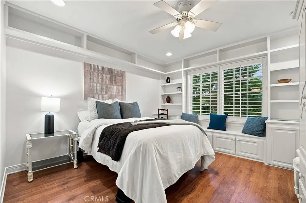 30220 Walford Court Agoura Hills, CA 91301