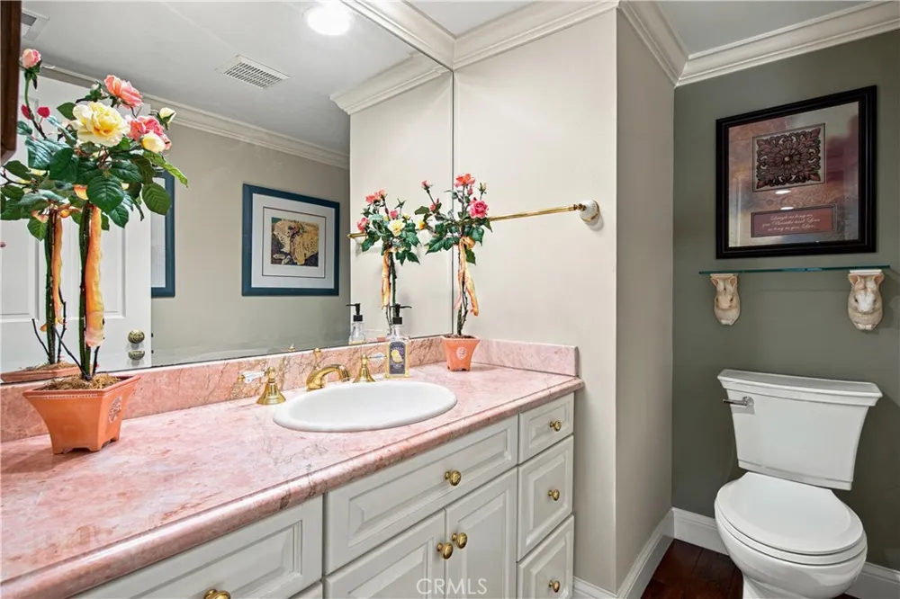 30220 Walford Court Agoura Hills, CA 91301