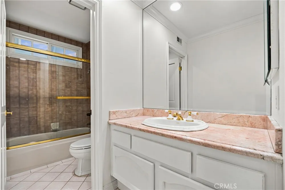30220 Walford Court Agoura Hills, CA 91301