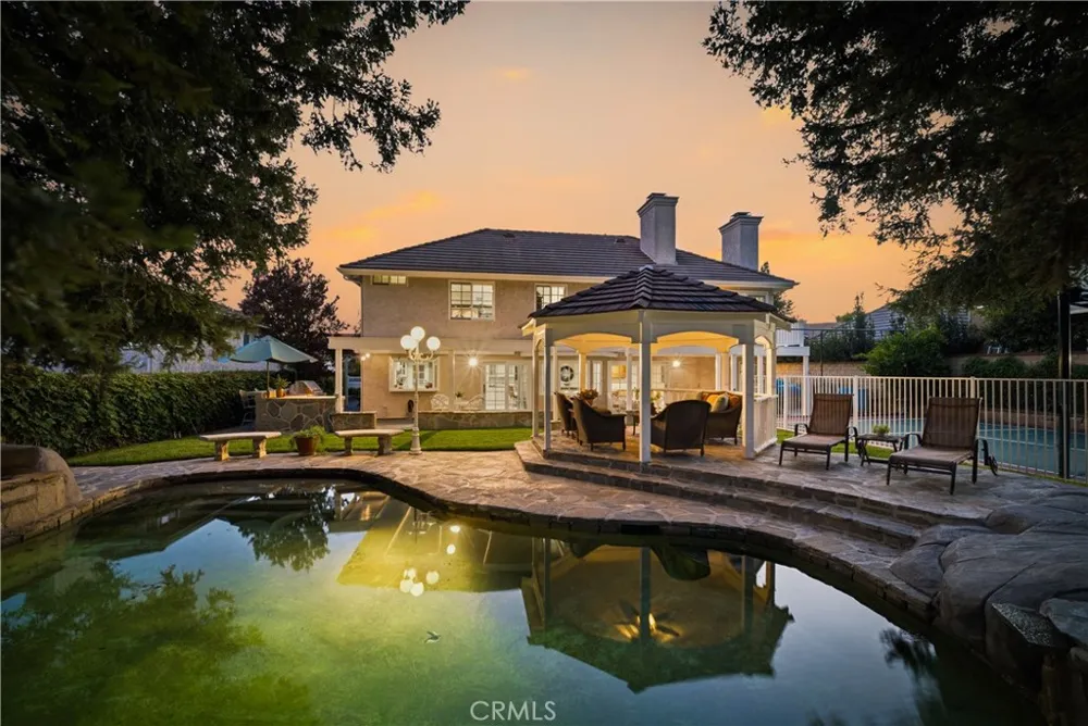 30220 Walford Court Agoura Hills, CA 91301