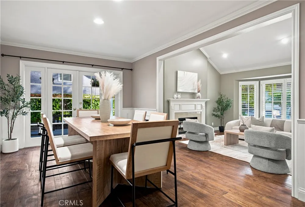 30220 Walford Court Agoura Hills, CA 91301