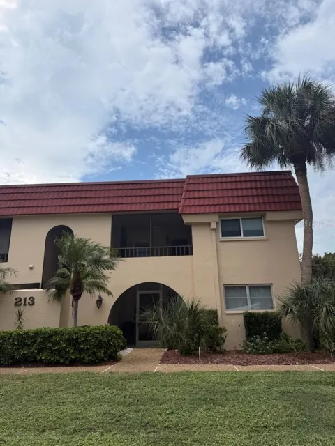 213 RUBENS DRIVE #H
