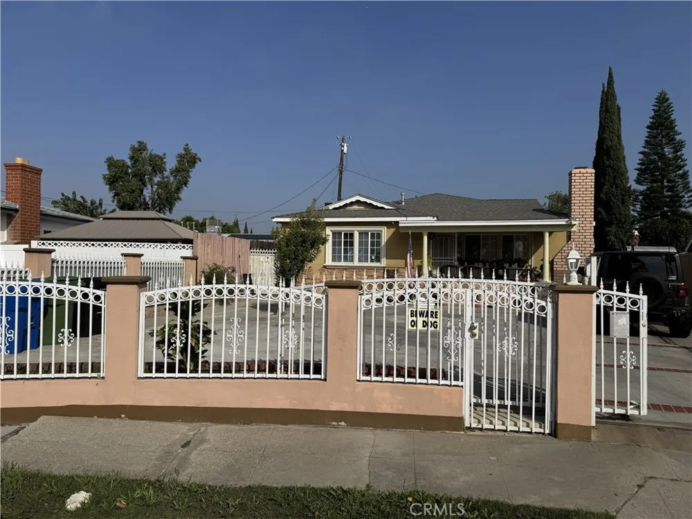 14921 Titus Panorama City, CA 91402