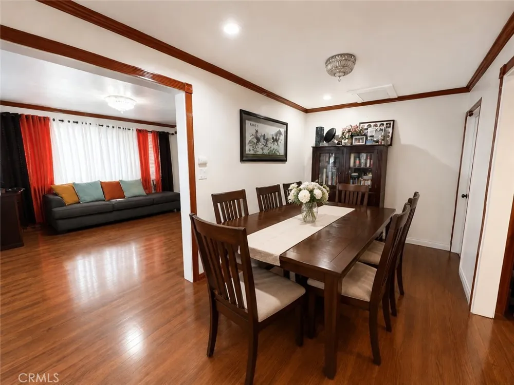 14921 Titus Panorama City, CA 91402