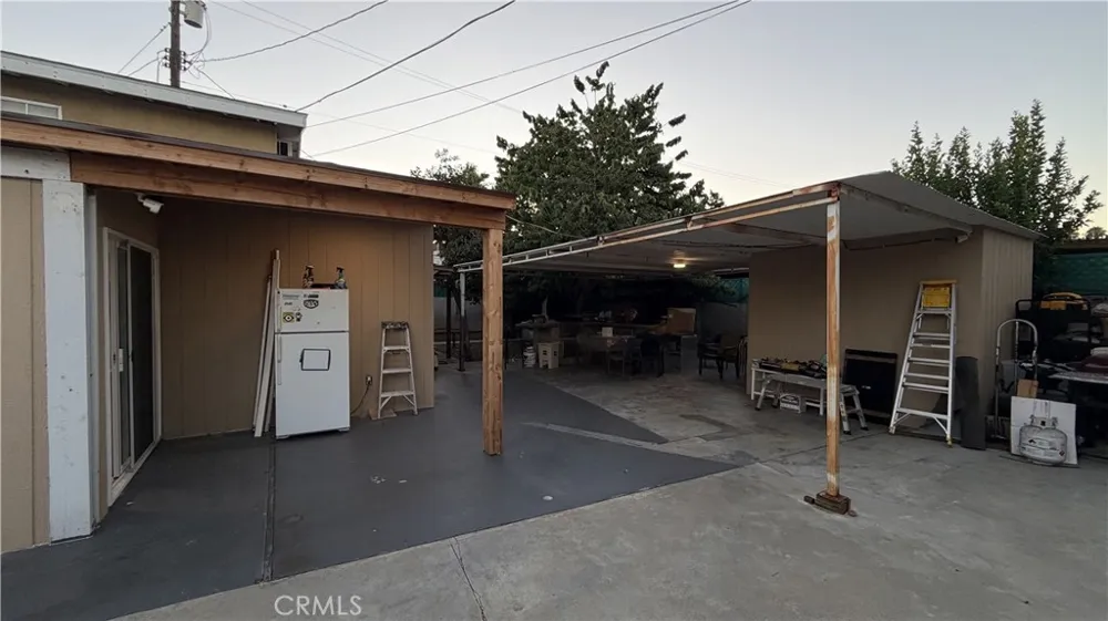 14921 Titus Panorama City, CA 91402