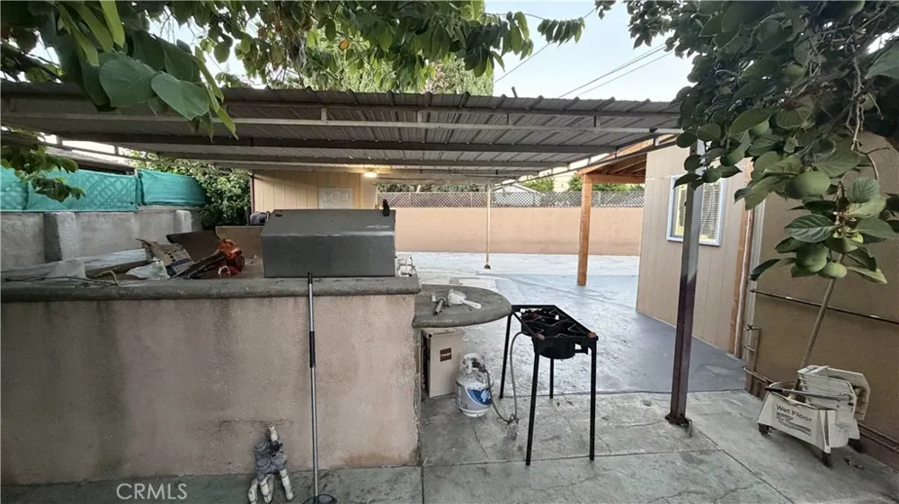 14921 Titus Panorama City, CA 91402