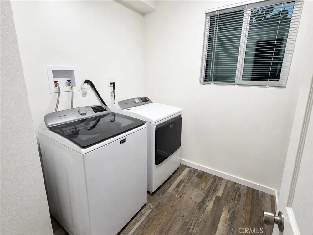 14921 Titus Panorama City, CA 91402