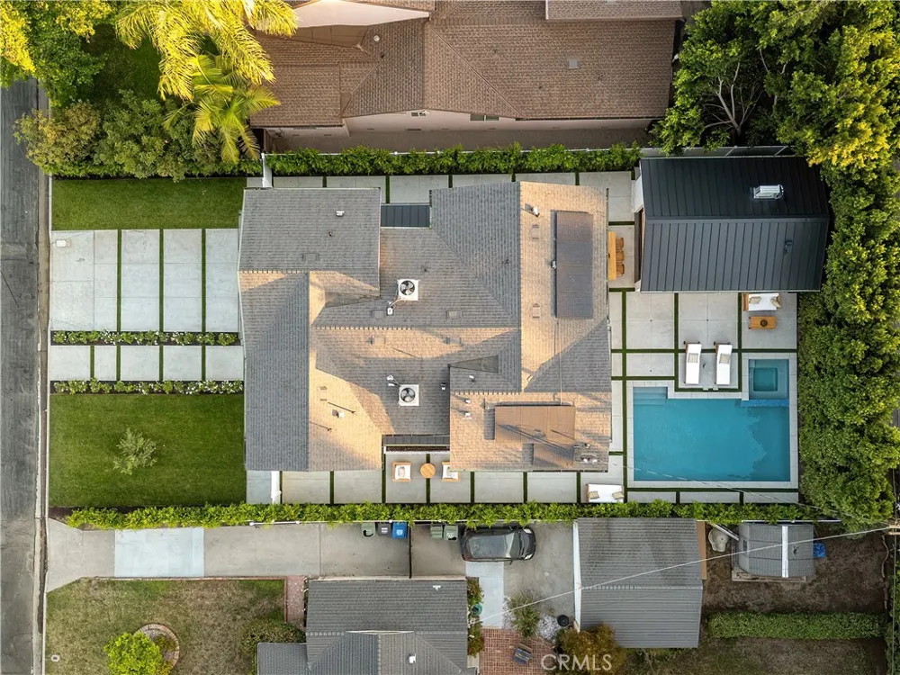4517 Longridge Avenue Sherman Oaks, CA 91423